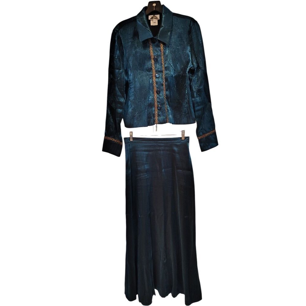 Lindsey Scott Vintage silky forest green long sleeve blouse and‎ skirt set